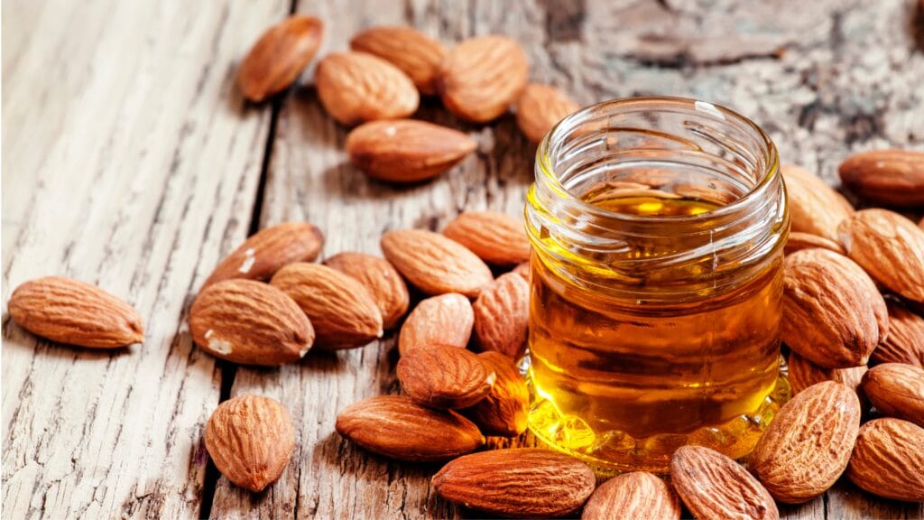 Can Labradors eat almonds